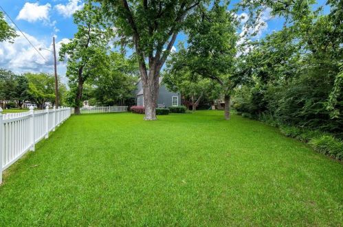 4534 Elsby Ave, Dallas TX  75209-3114 exterior