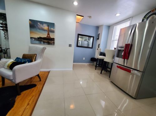 556 St, Union City NJ 07087-2510 exterior