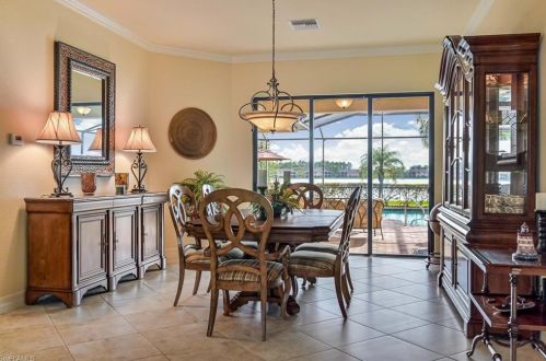 10130 Biscayne Bay Ln, Naples FL 34120-3754 exterior