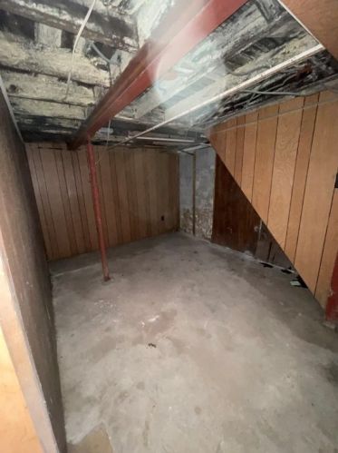 160 Howard St, Pittsburgh PA 15235-2832 exterior