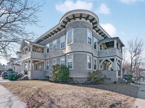 397 Linwood Ave, Newton MA 02460-1342 exterior