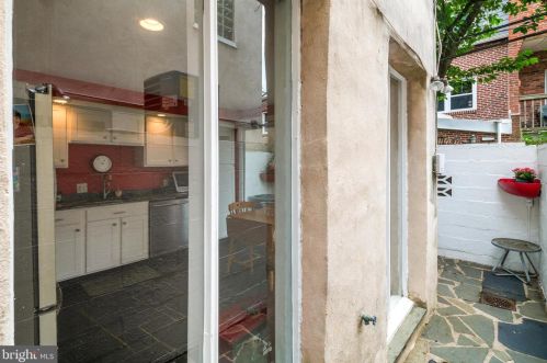 1734 Addison St, Philadelphia PA 19143-1107 exterior