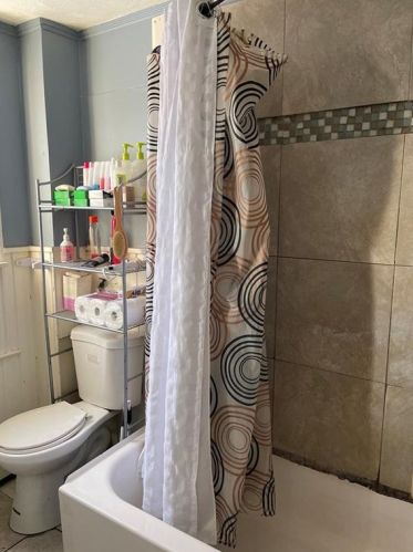 1258 Plainfield St, Providence RI 02909-4449 exterior