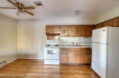 38 Snowberry Ln, Lakehurst, NJ 08759-3086