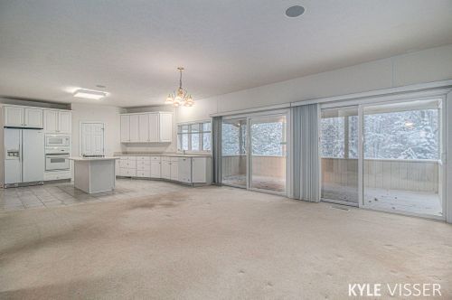 2798 Pinesboro Dr, Grand Rapids MI 49525-7507 exterior