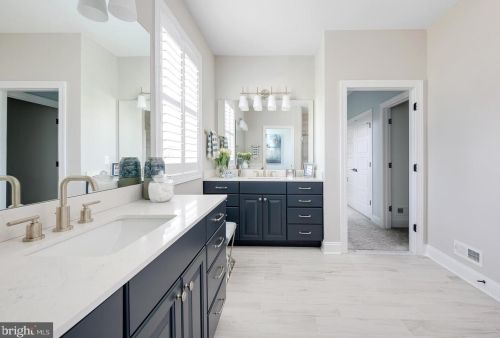 311 Chestnut St, Lewes DE 19958-1301 exterior