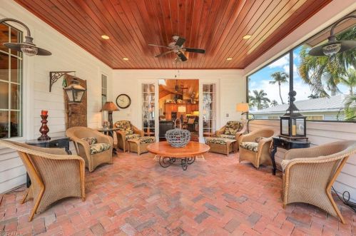 263 10 Ave, Naples FL 34120-4980 exterior