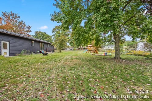 3989 Manning St, Meskegon MI  49444-4142 exterior