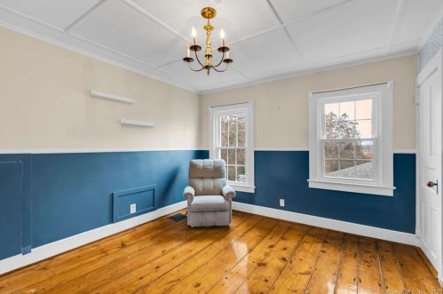 83 Maple St, Ellington CT  06029-3350 exterior