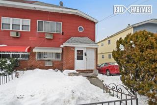 824 Crescent St, Brooklyn NY  11208-5006 exterior