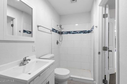 1133 Alice Ave, Phoenix AZ  85020-3214 exterior