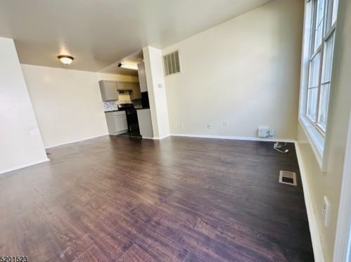 444 7th St, Newark NJ  07103-2016 exterior