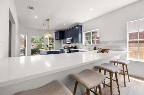 9117 Brimstone Ln, Austin TX 78717-3020 exterior