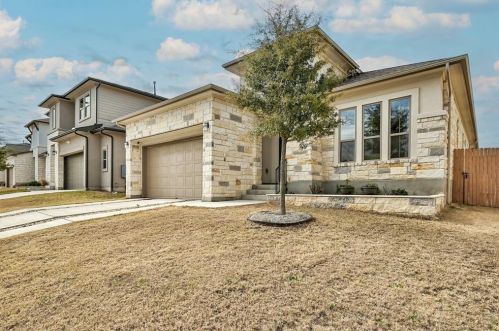 13132 Cardinal Flower Dr, Austin TX  78739 exterior