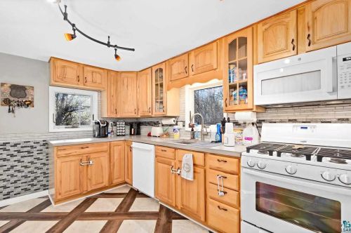 3030 85 Ave, Duluth MN 55810-1409 exterior