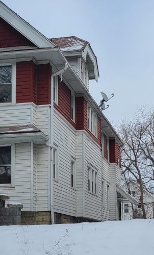 2548 51st St, Milwaukee, WI 53219-3223