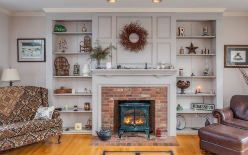 2 Asa Dr, Concord NH  03304-4012 exterior