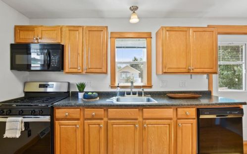 248 Marquette St, Madison WI  53704-5150 exterior