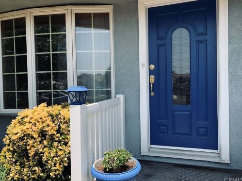 9931 Maplewood St, Bellflower, CA 90706-3277