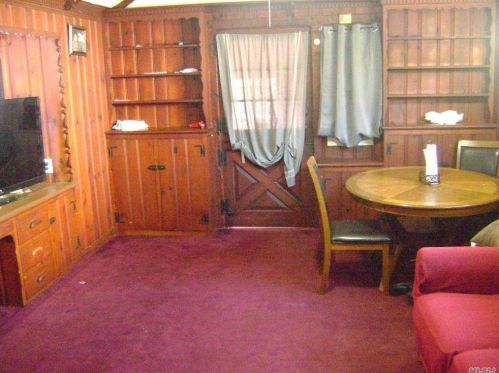 10 Birch Dr, Huntington Station NY 11746-3003 exterior