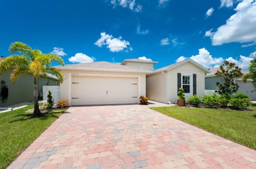 28053 Arrowhead Cir, Punta Gorda, FL 33982-4810