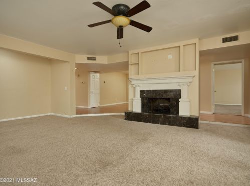 5677 Camino De La Noche, Tucson AZ  85718-4420 exterior