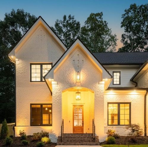 3918 Flowerland Dr, Atlanta GA  30319-1806 exterior