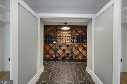 3036 Arizona Ave, Washington DC  20016-3419 exterior