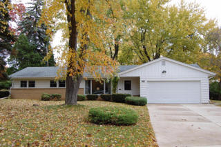 1816 122, Milwaukee WI  53226-2019 exterior