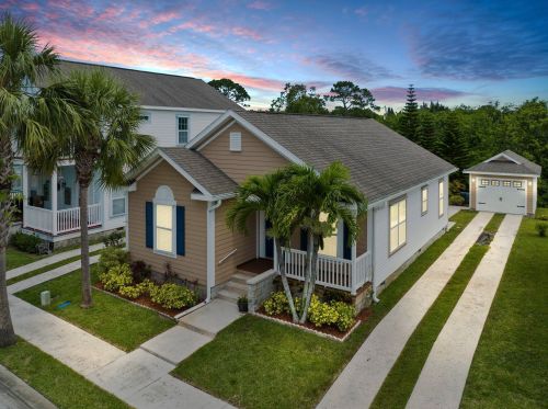 3332 Park Dr, Fort Pierce, FL 34982-8424