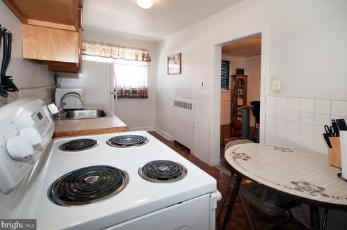 476 Randolph St, Camden NJ 08105-2721 exterior