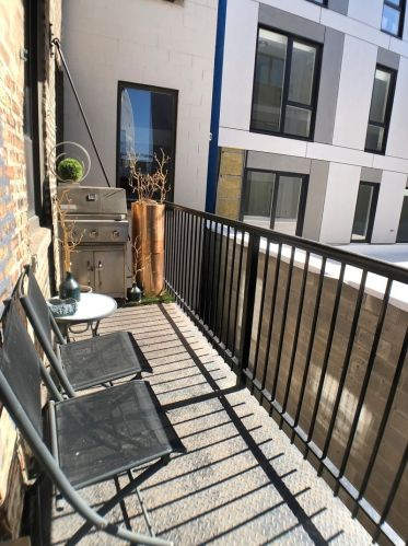 1107 Lawrence Ave, Chicago IL  60640-7060 exterior