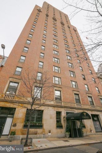 2031 Locust St, Philadelphia PA  19103-5613 exterior