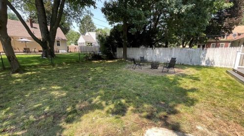 15 Ernest Ave, Worcester MA 01604-2326 exterior