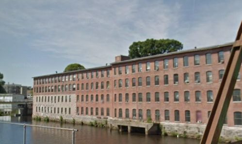 104 Sayles St, Woonsocket RI  02895-4283 exterior