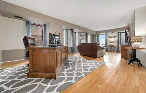 40 9th St, Chicago IL  60605-2137 exterior