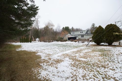 10 Kingston Rd, Plaistow NH 03865-2214 exterior