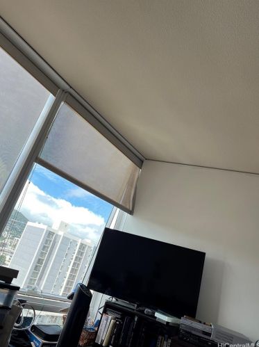 2421 Tusitala St, Honolulu HI 96815-3151 exterior