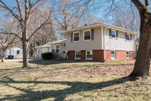 6915 Rothbury St, Kalamazoo, MI 49024-3148