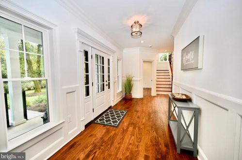 694 Prospect Ave, Princeton NJ 08540-4037 exterior