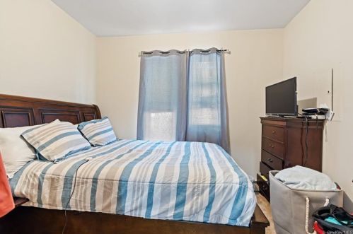 78 Clinton St, Poughkeepsie NY 12601-4221 exterior