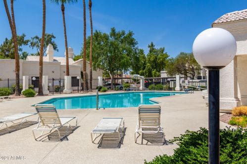 2100 Lemon Tree Pl, Chandler AZ  85224-2511 exterior