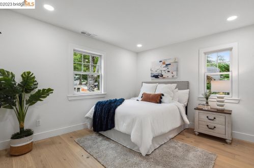 1059 Euclid Ave, Berkeley CA 94708-1602 exterior