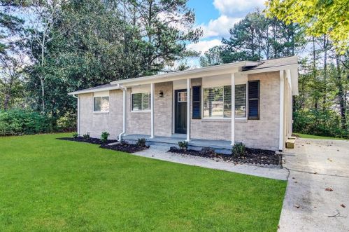 2040 Forrest Park Rd, Atlanta GA  30315-6965 exterior