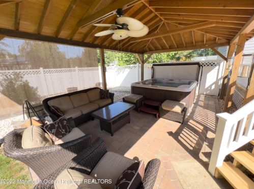 24 Anita Dr, Jackson Twp NJ 08527-4901 exterior