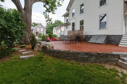 13 Holt St, Concord NH 03301-2926 exterior