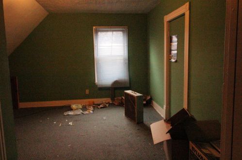 525 Dover St, Milwaukee WI 53207-2105 exterior