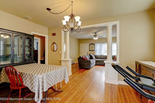 17 Locust Ave, West Long Branch NJ  07764-1547 exterior