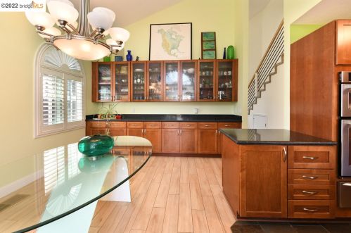 1807 Evalane Way, Concord CA 94519-2356 exterior