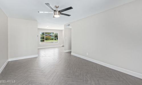 10838 38 St, Phoenix AZ 85018-5830 exterior